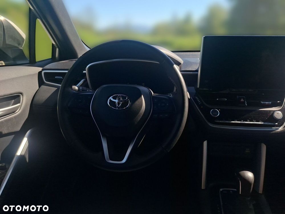 Toyota Corolla Cross - 15