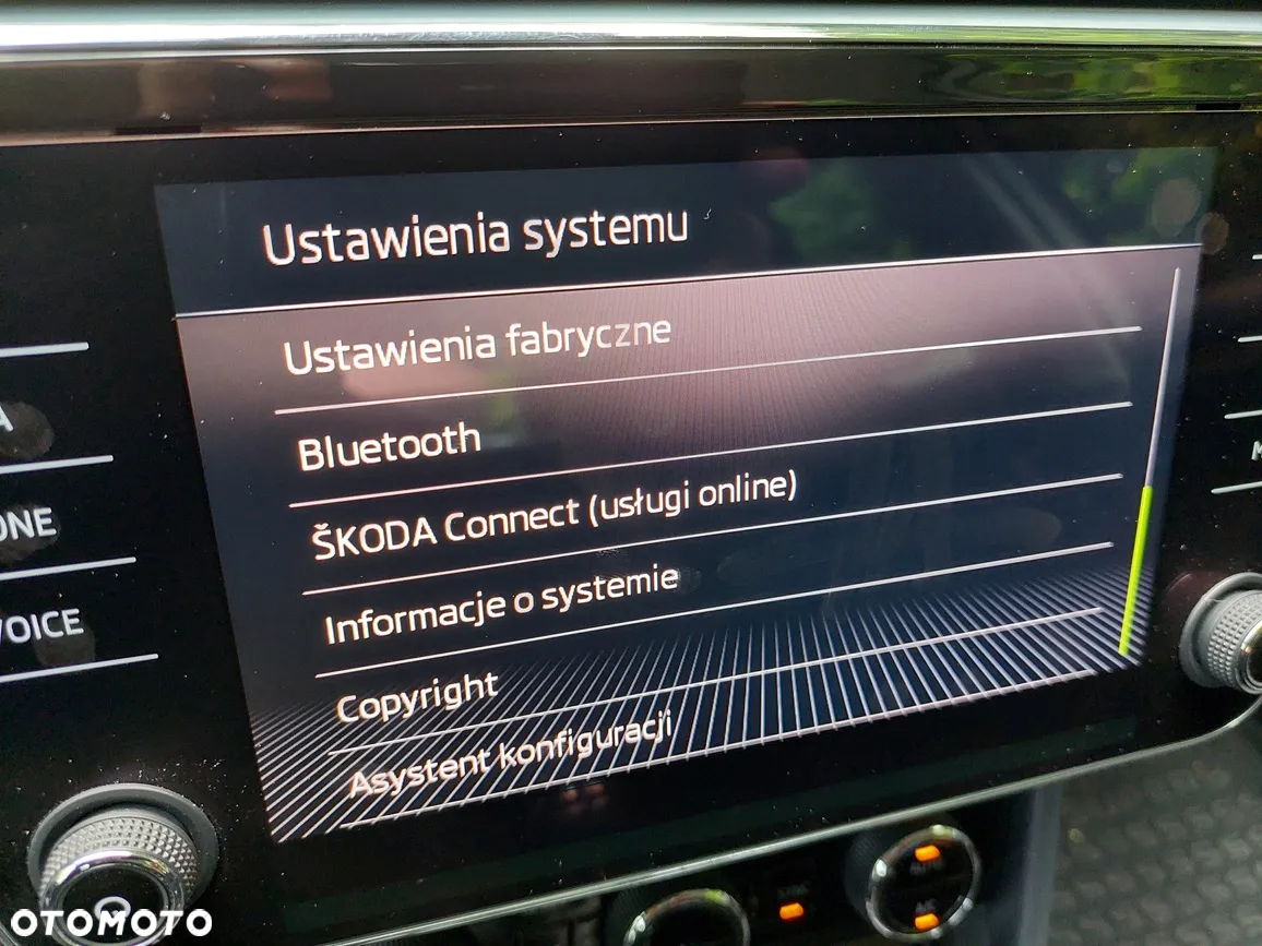 Skoda Superb 1.5 TSI Ambition - 26