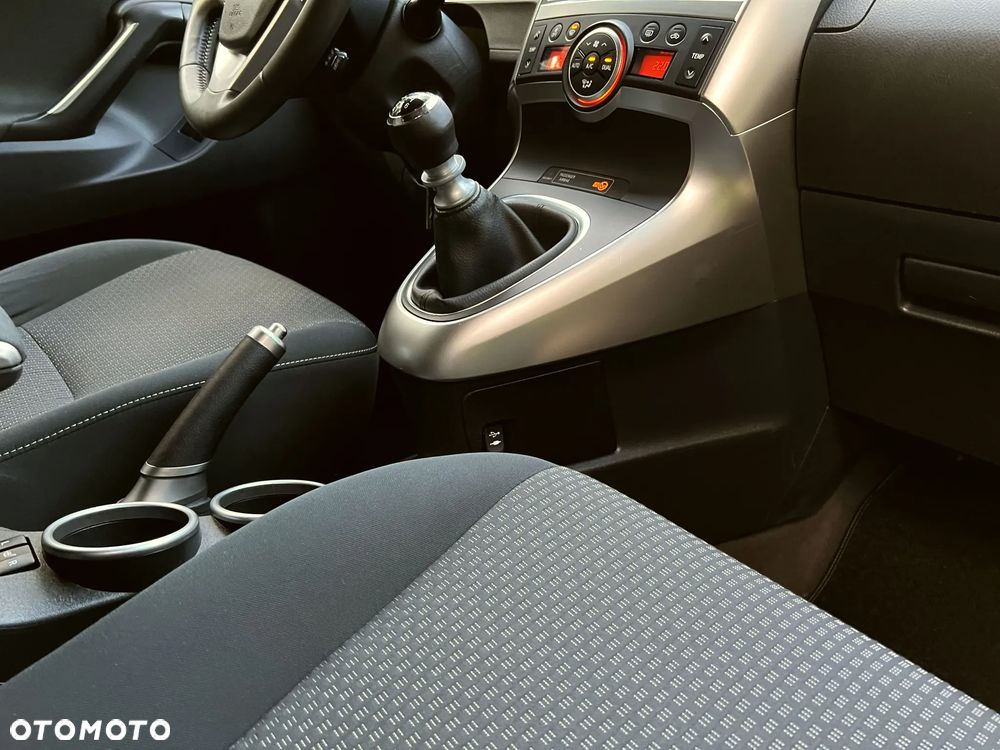 Toyota Verso 1.8 7-Sitzer Comfort - 27