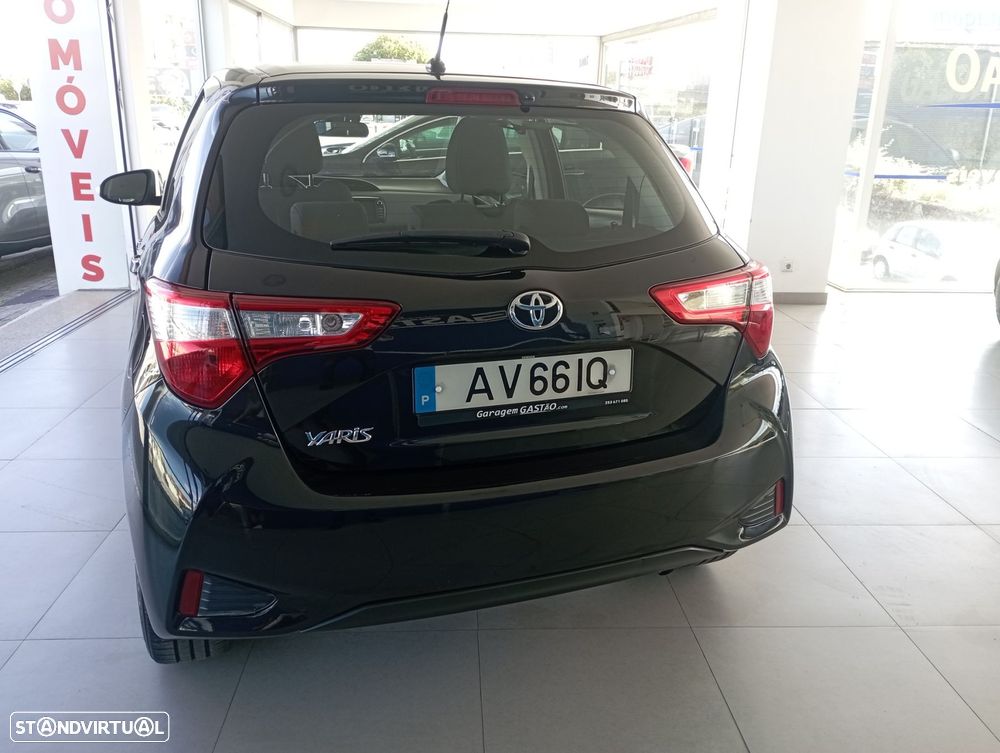 Toyota Yaris 1.0 VVT-i - 4