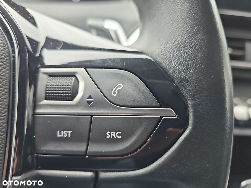 Peugeot 3008 1.5 BlueHDi Allure Pack S&S EAT8 - 15