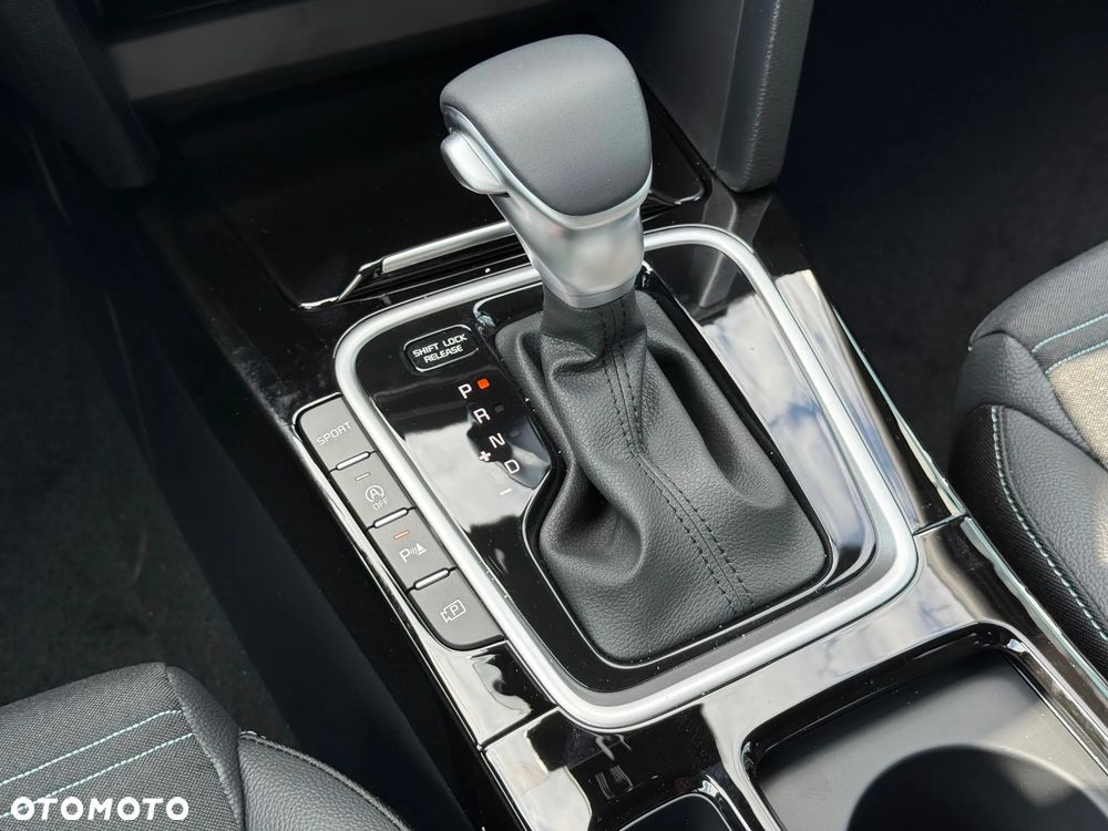 Kia XCeed 1.6 T-GDI Tribute DCT - 19
