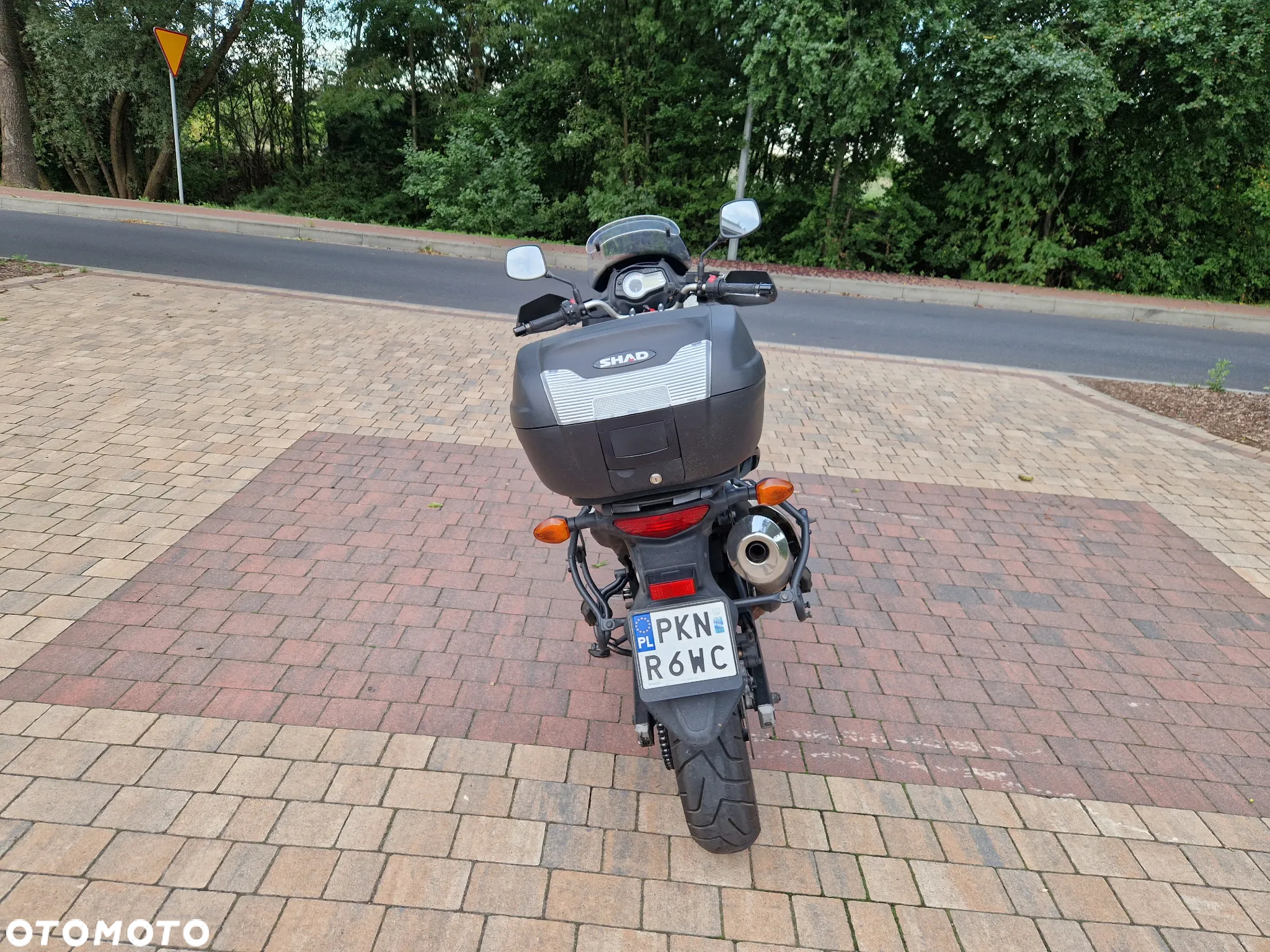 Suzuki DL - 4