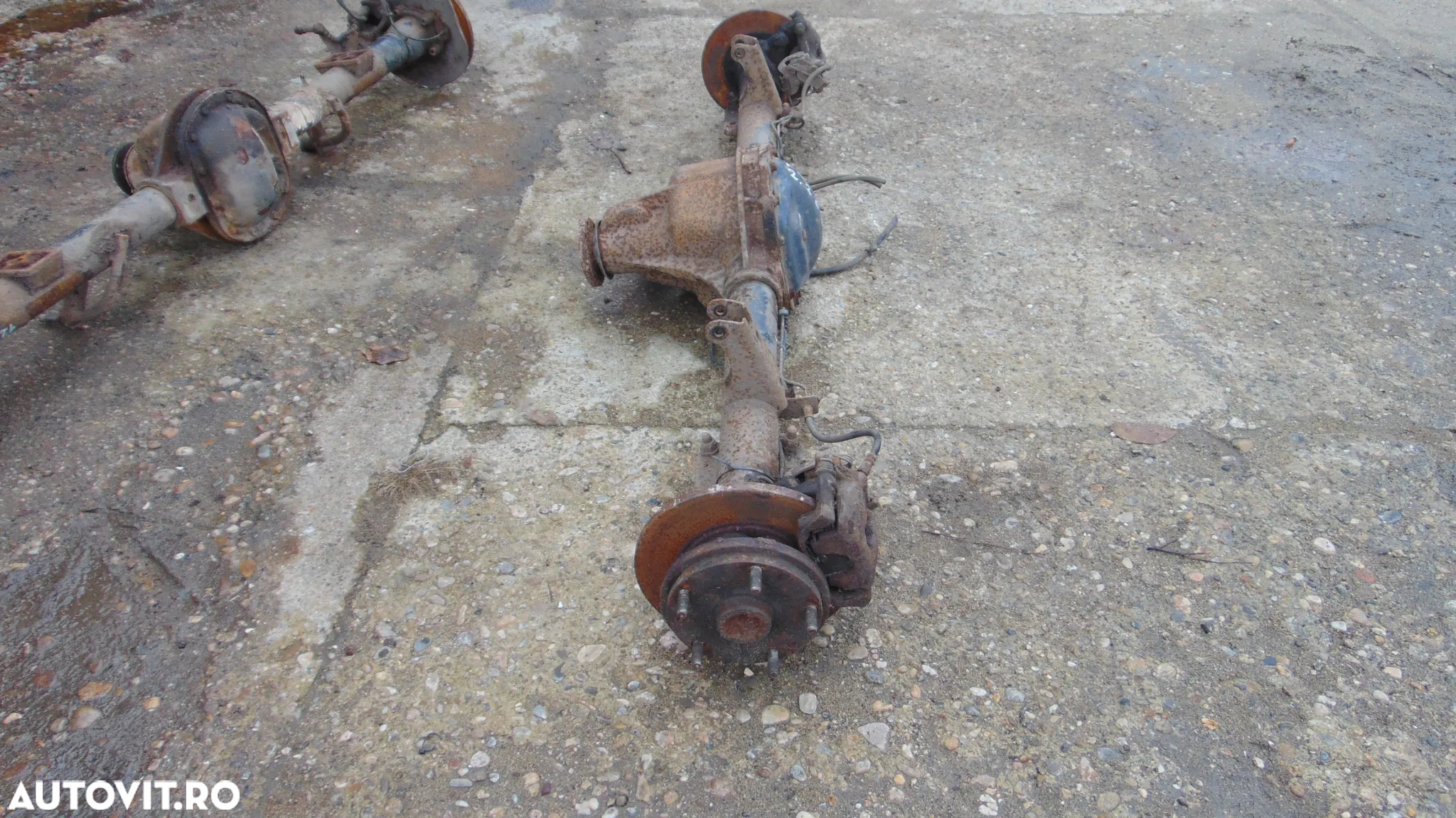 Punte spate Ford Transit 2.2 euro 5 tractiune spate grup planetare stanga dreapta cu fuzete dezmemb - 3