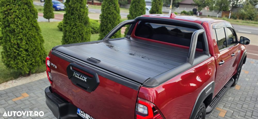 Toyota Hilux 2.8D 204CP 4x4 Double Cab AT Invincible - 6