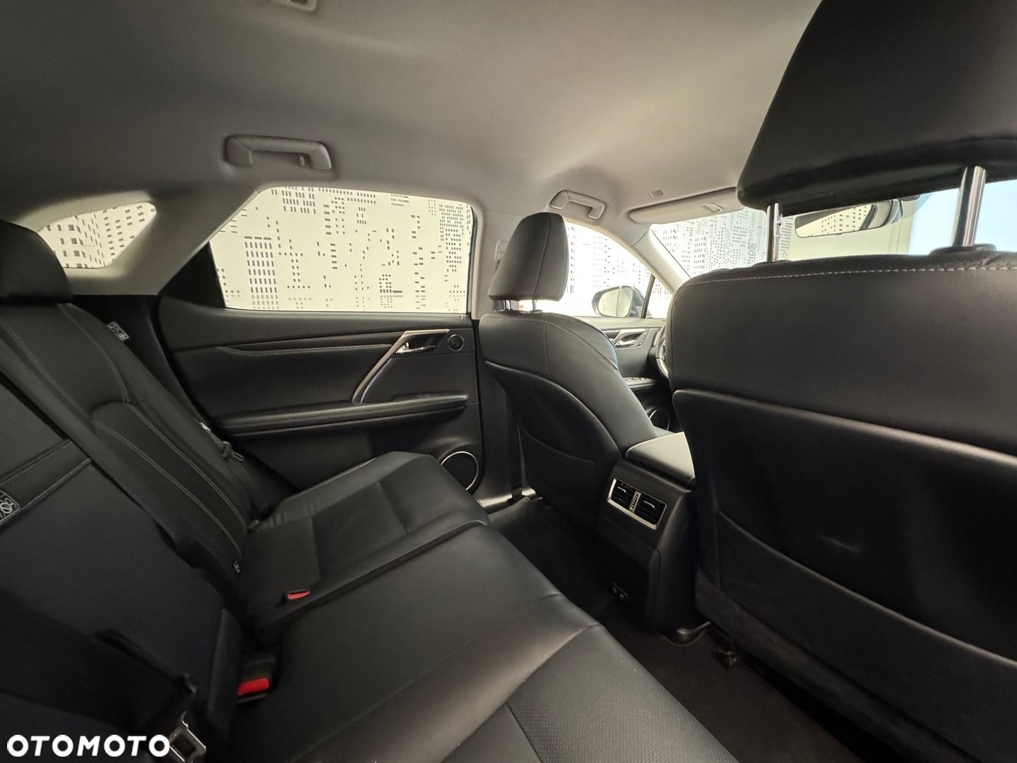 Lexus RX - 10
