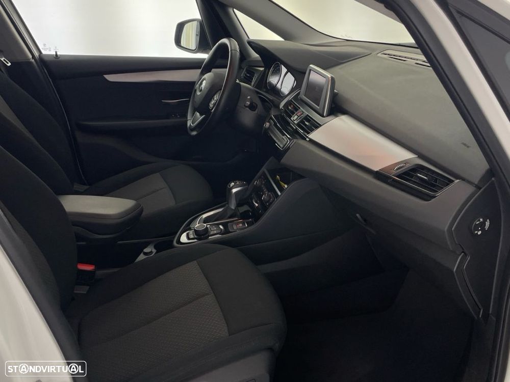 BMW 225xe Active Tourer Advantage - 21