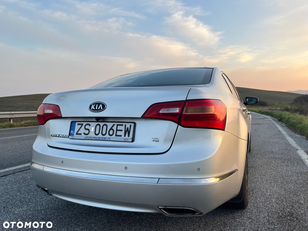 Kia Cadenza - 16