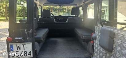 Land Rover Defender - 4
