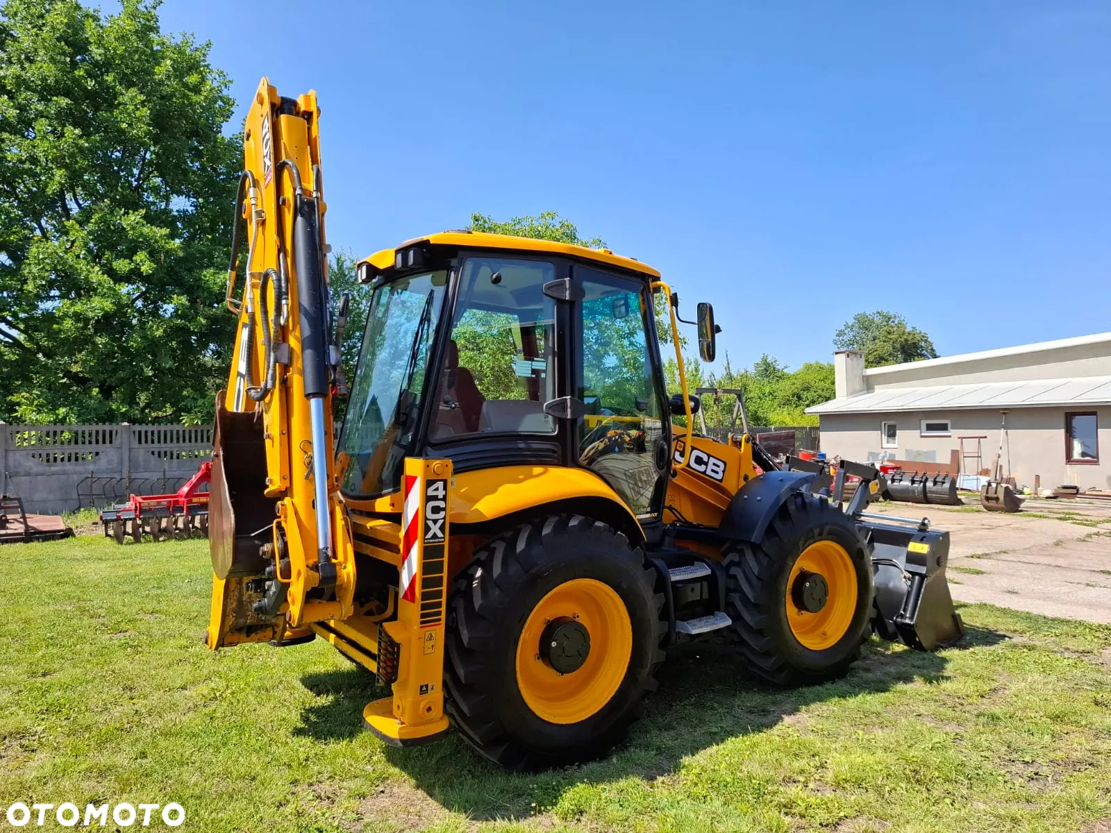 JCB 4CX - 6