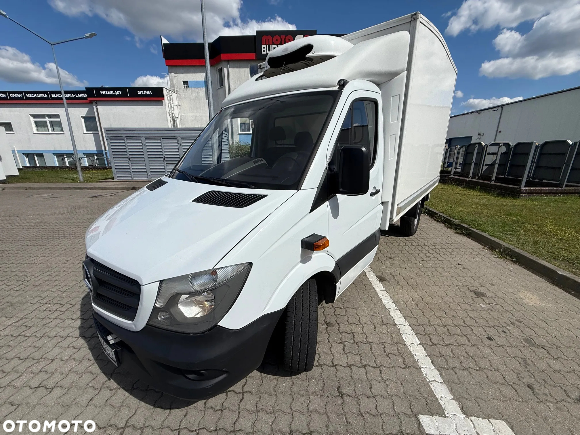 Mercedes-Benz Sprinter - 17