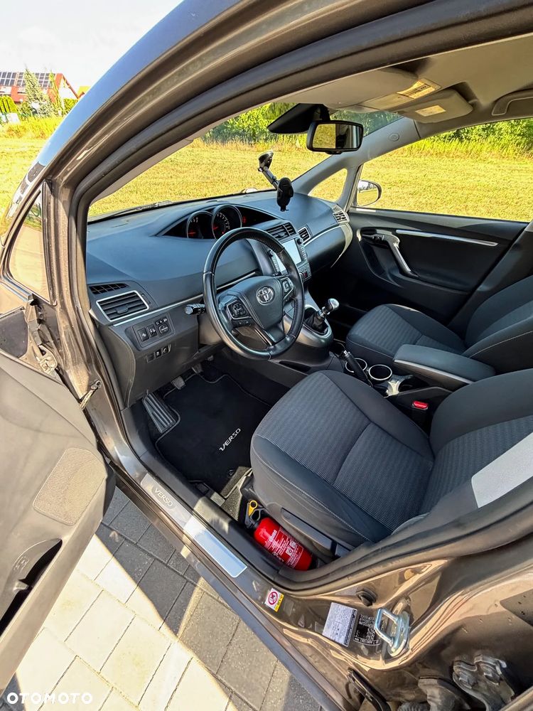 Toyota Verso 1.8 Premium EU6 - 3