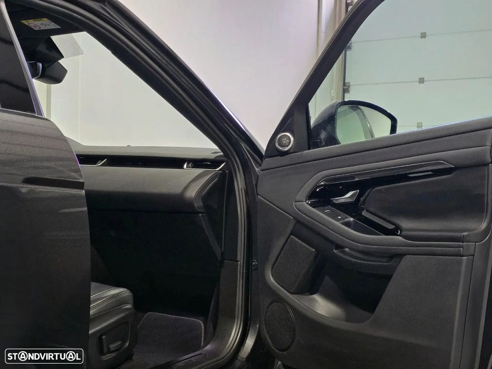 Land Rover Range Rover Evoque 1.5 P300e AWD Auto - 41