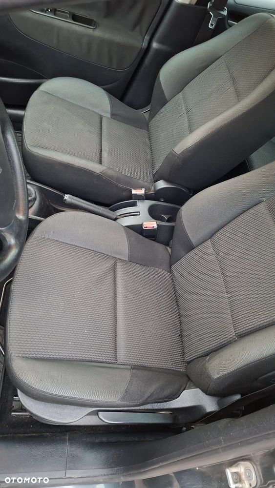 Peugeot 207 1.4 HDi Trendy - 9