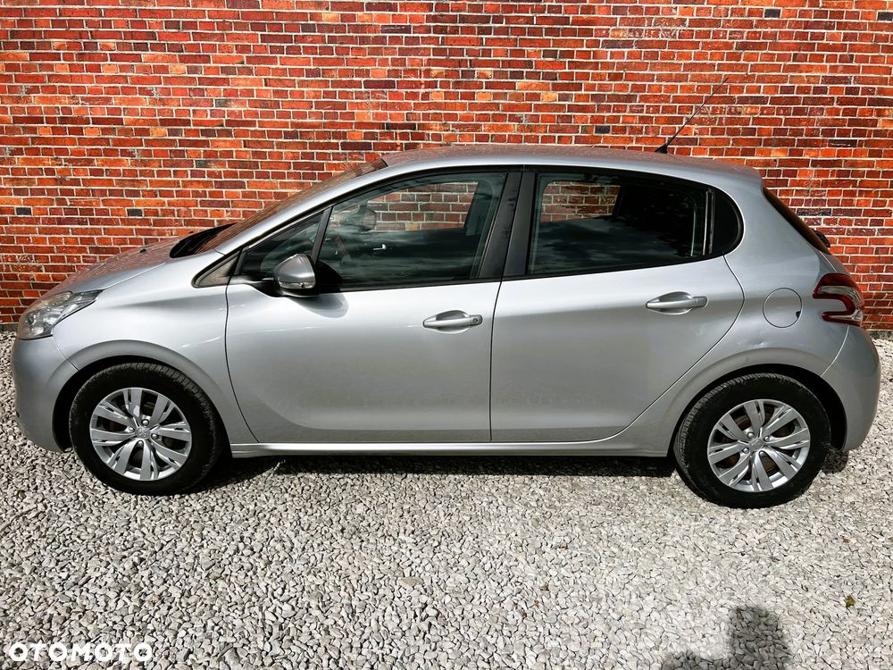 Peugeot 208 - 39