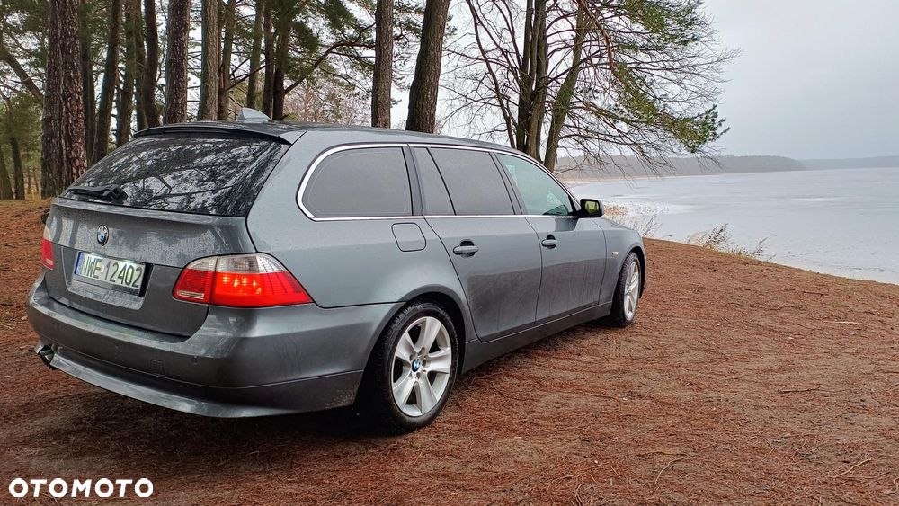 BMW Seria 5 545i - 2