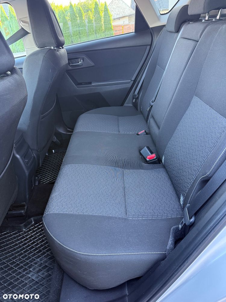 Toyota Auris 1.6 Premium - 16