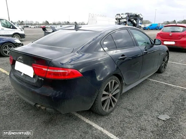 Jaguar XE R Design (2015 a 2022) Para Peças - 2.0 Diesel - Parachoques | Frente Completa | Rádio | Jantes | Faróis | Portas | Vidro | Motor | Tampa Mala | Farolim | Farolins | Xenon - 2