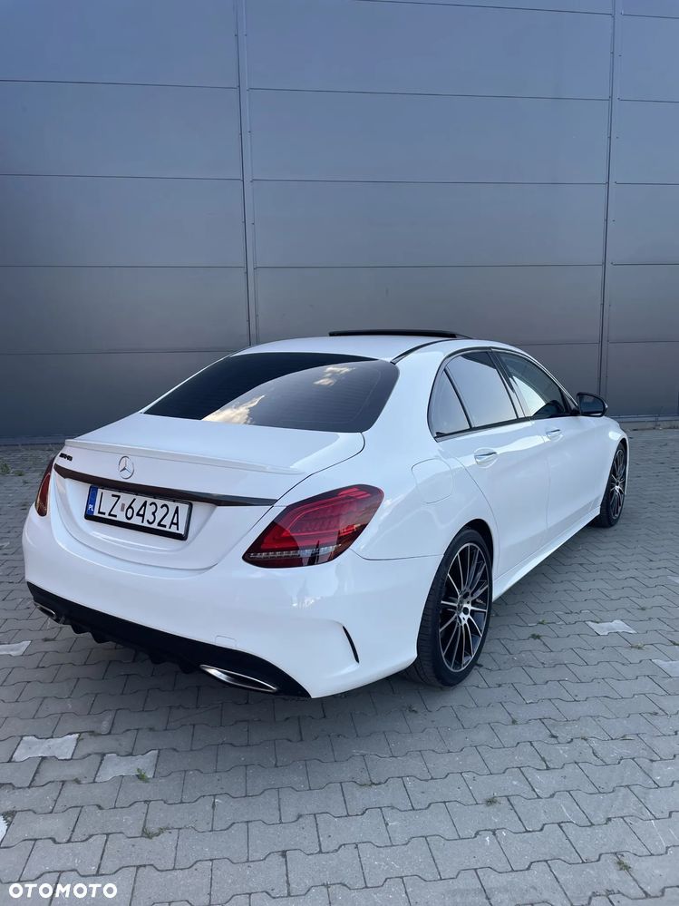 Mercedes-Benz Klasa C 300 9G-TRONIC AMG Line - 5