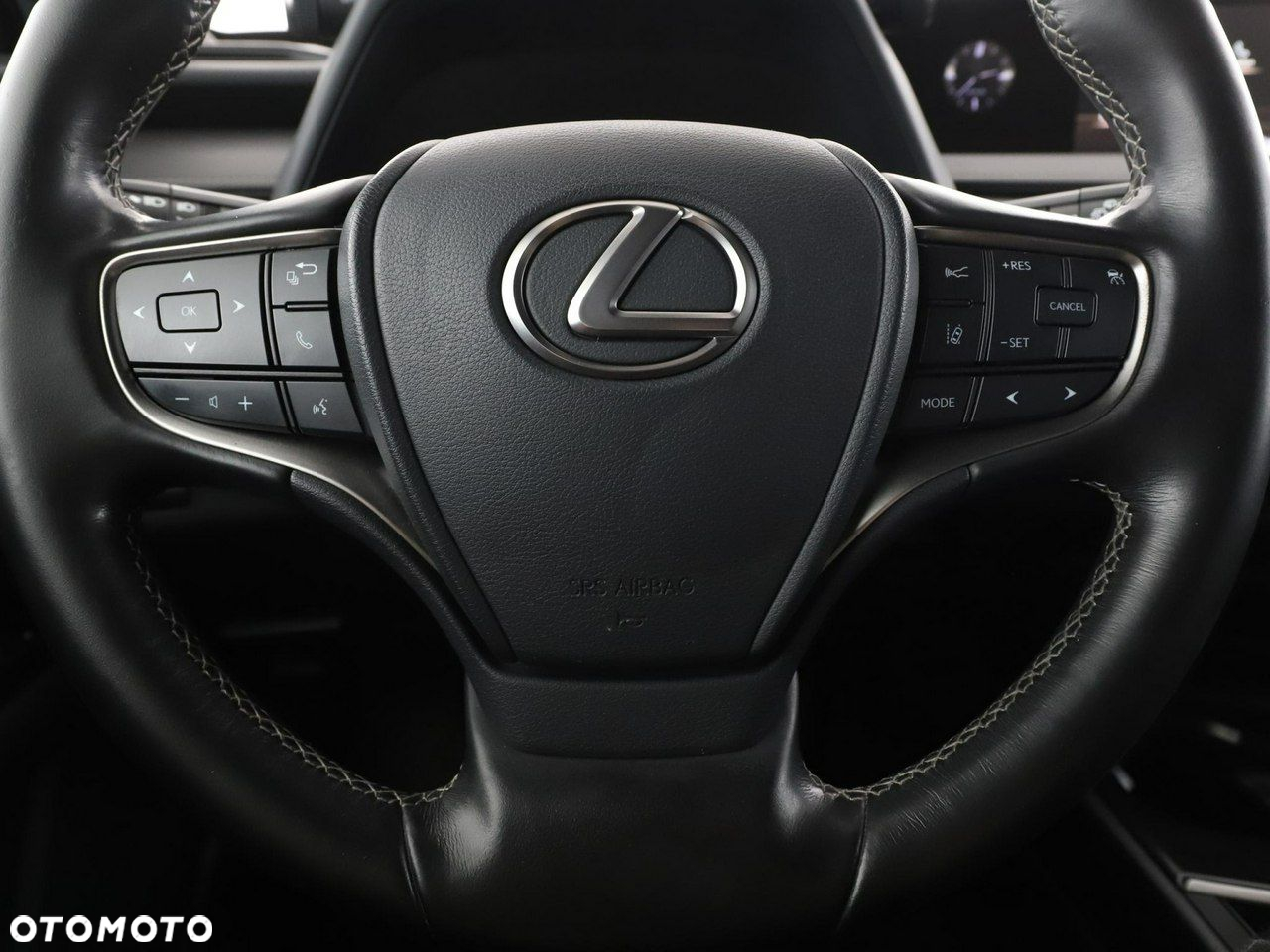 Lexus UX 250h Prestige 2WD - 21