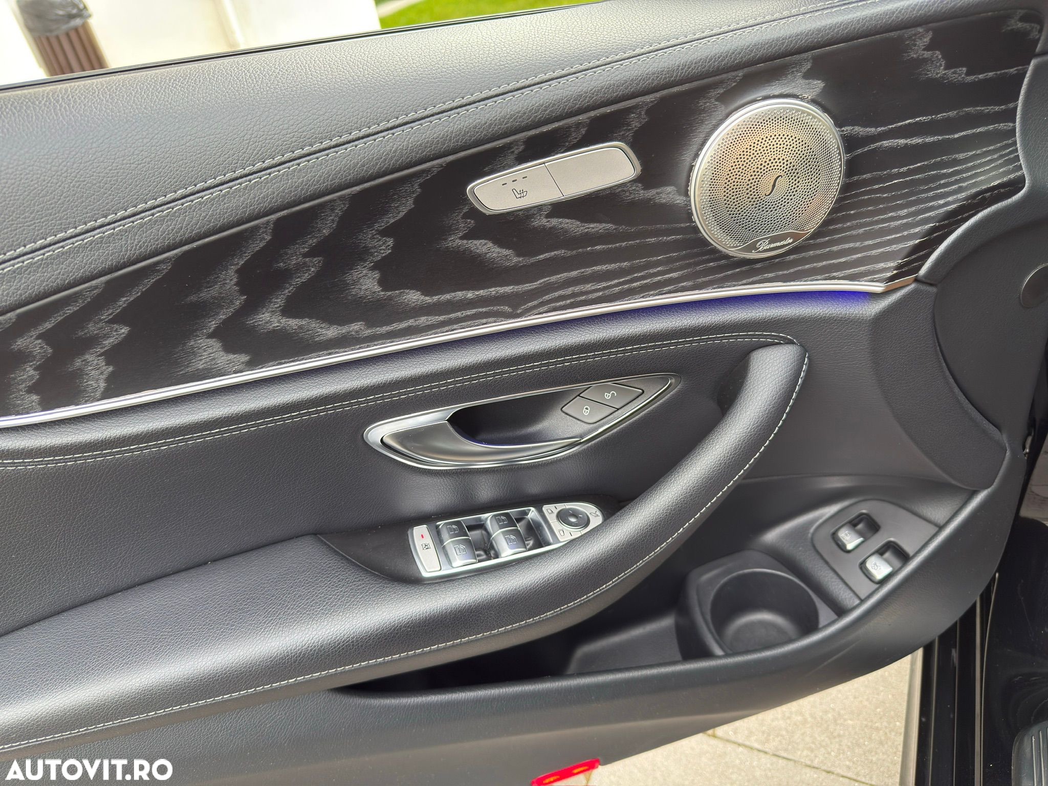 Mercedes-Benz E 300 9G-TRONIC AMG Line - 21