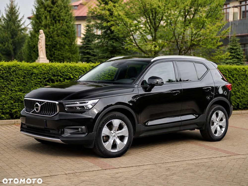 Volvo XC 40 T3 Momentum Pro - 4