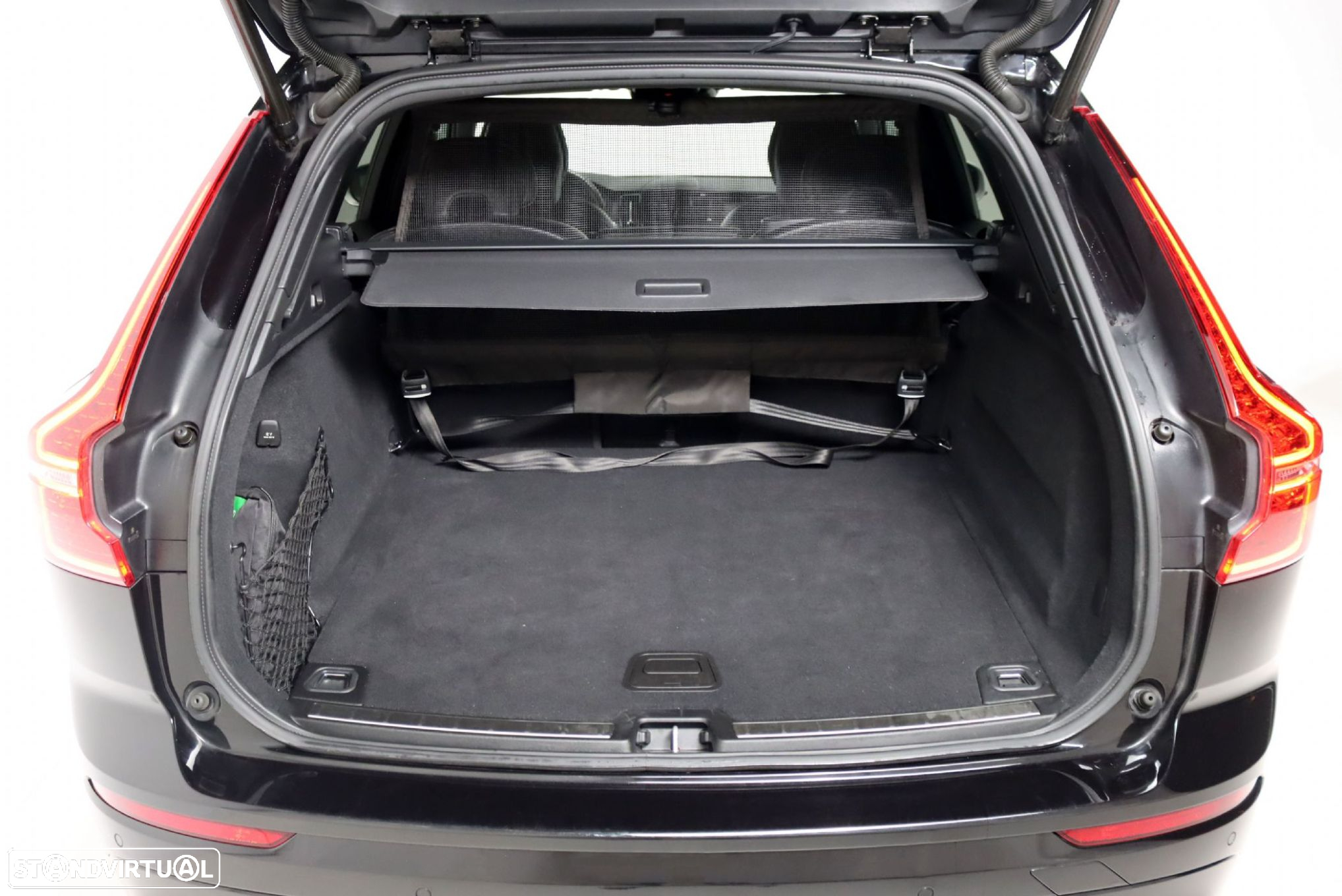 Volvo XC 60 2.0 D4 R-Design Geartronic - 25