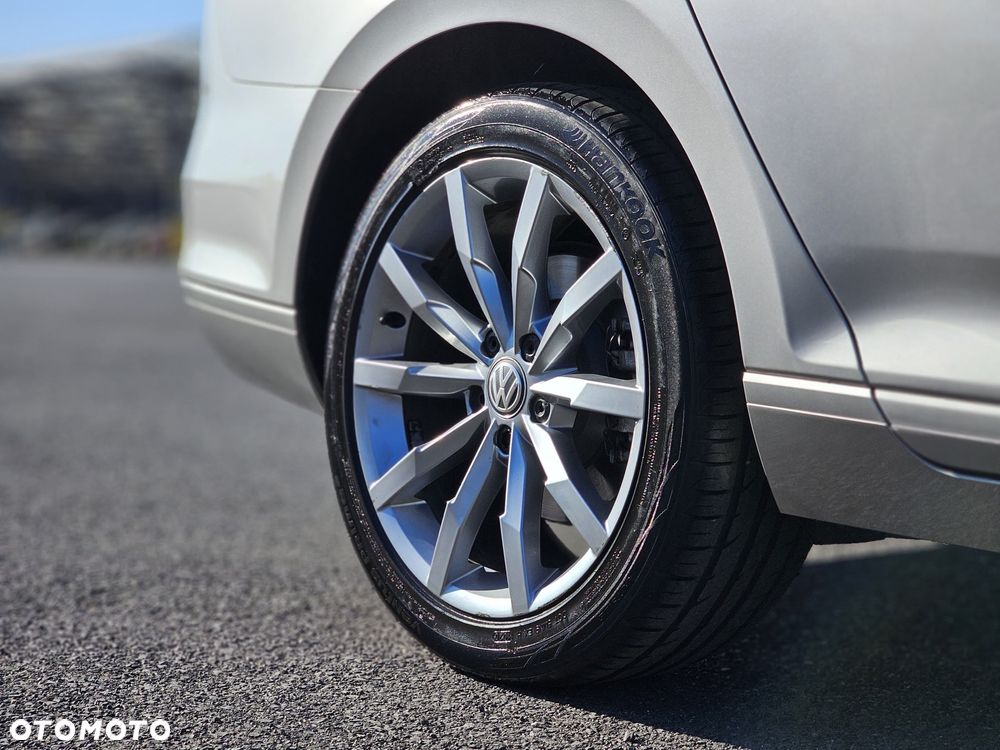 Volkswagen Passat - 3