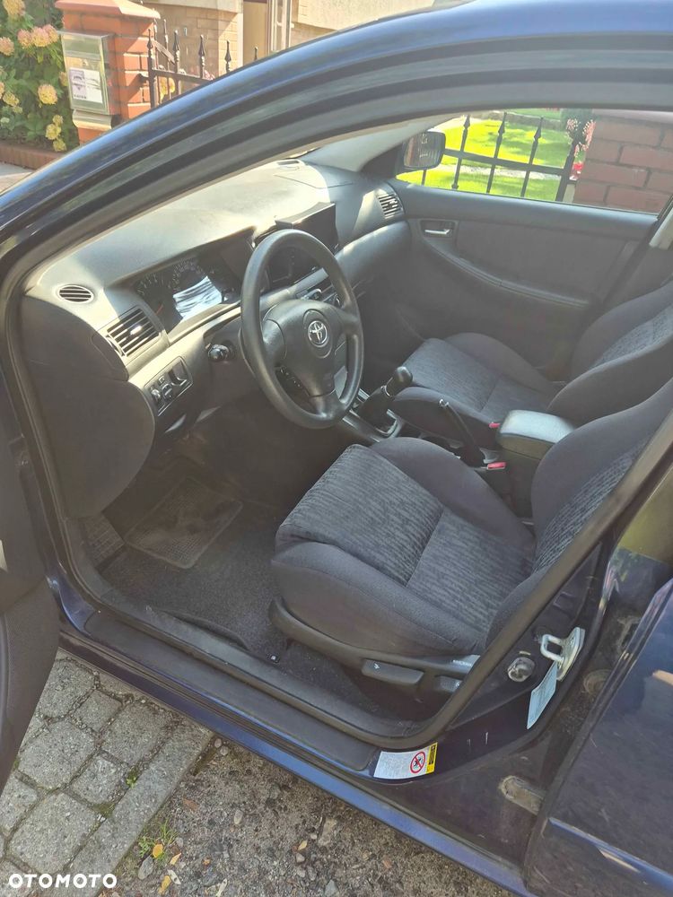 Toyota Corolla 1.6 VVT-i Sol - 12