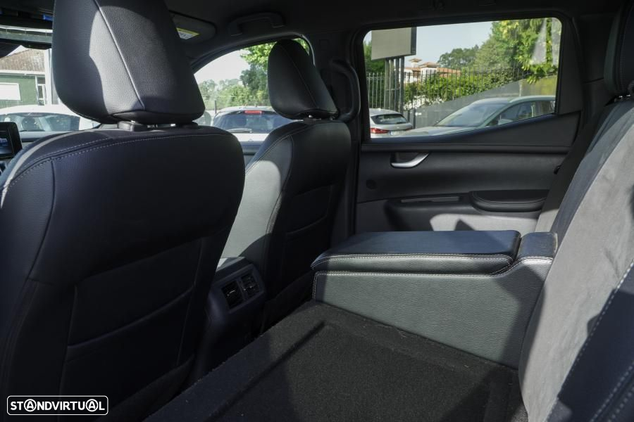 Mercedes-Benz X 250 - 16