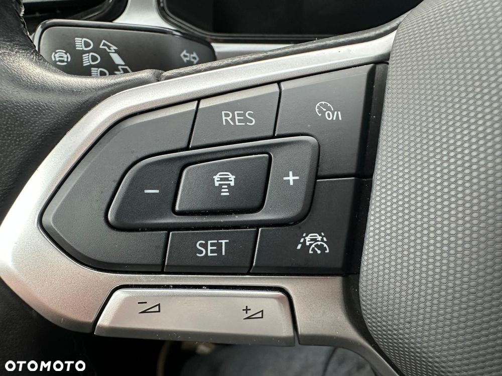 Volkswagen T-Roc 2.0 TDI SCR Life - 13
