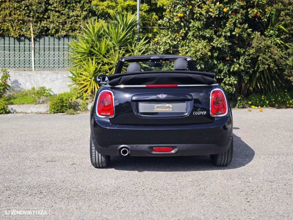 MINI Cabrio Cooper Auto - 15