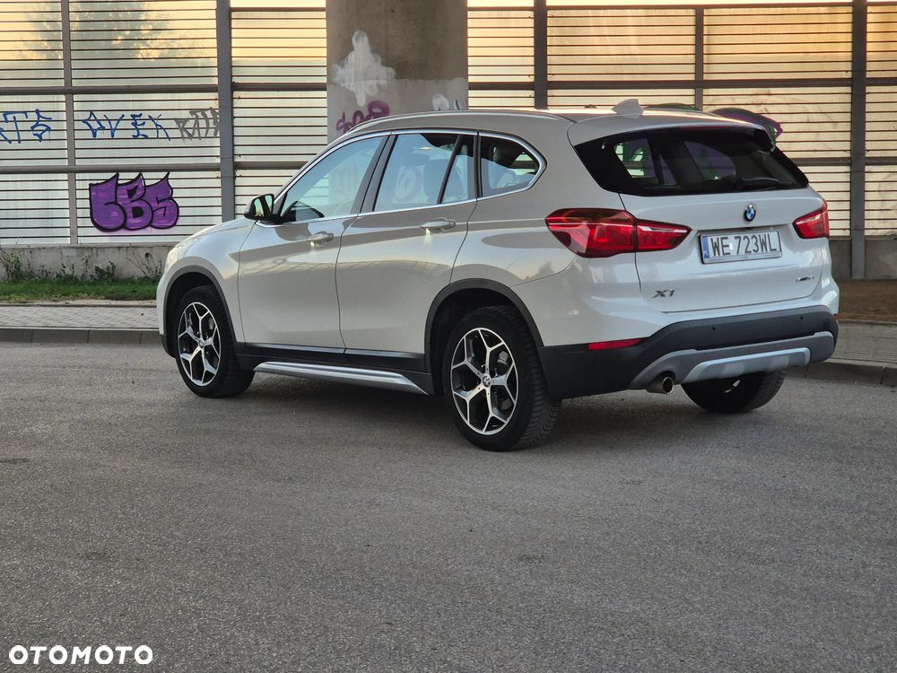 BMW X1 sDrive18i GPF xLine - 4