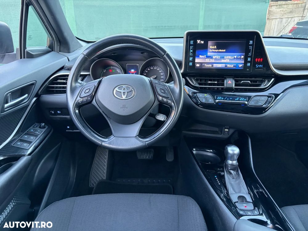Toyota C-HR - 19