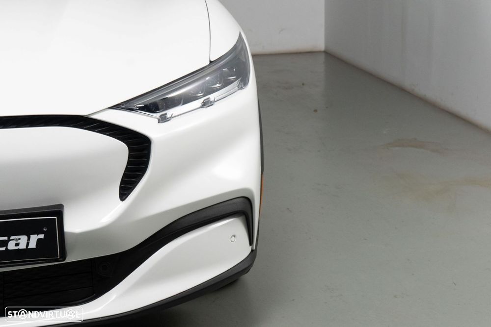 Ford Mustang Mach-E Standard - 20