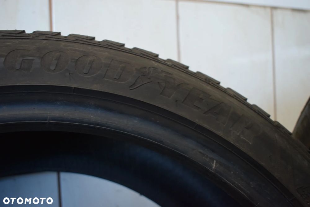 R19 225/45 Goodyear Vector 4Seasons GEN-2 Cena za parę - 9