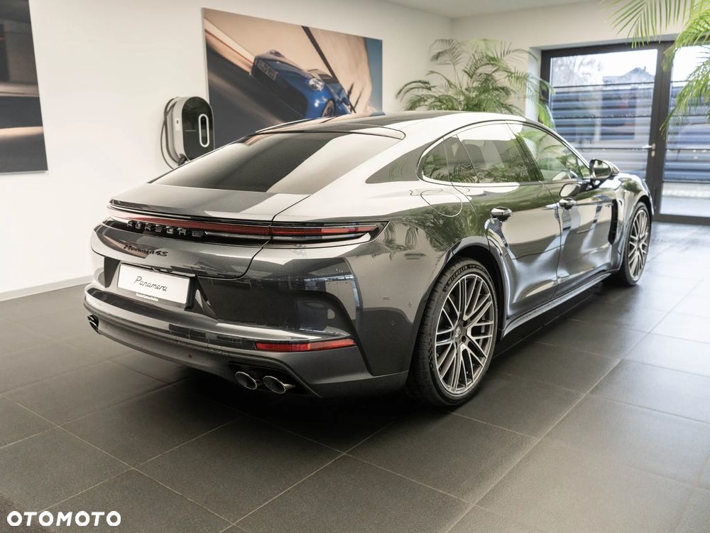 Porsche Panamera 4S E-Hybrid - 4