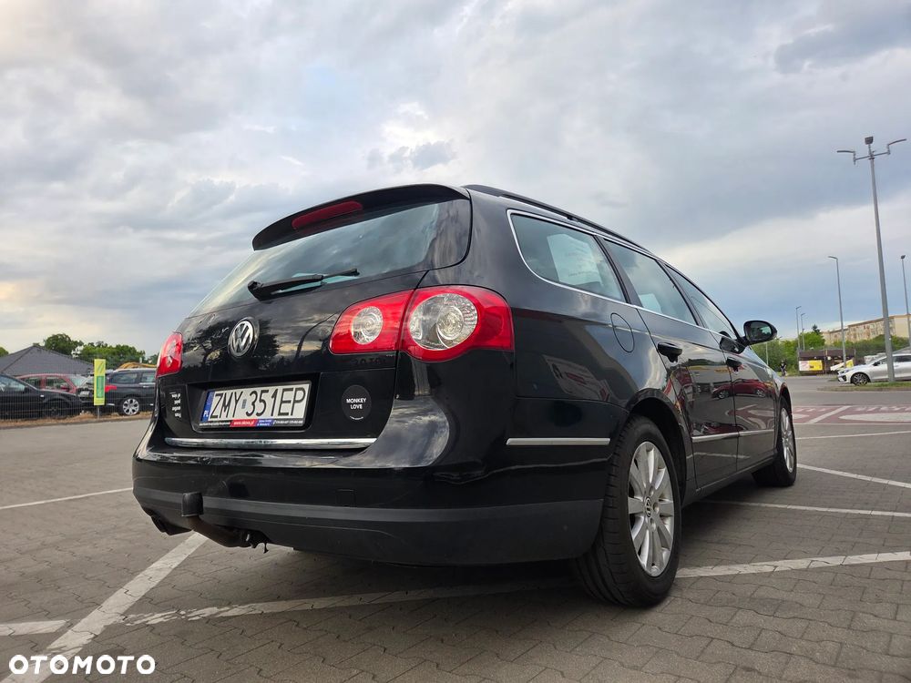 Volkswagen Passat 2.0 TDI DPF BlueMotion Technology Comfortline - 8