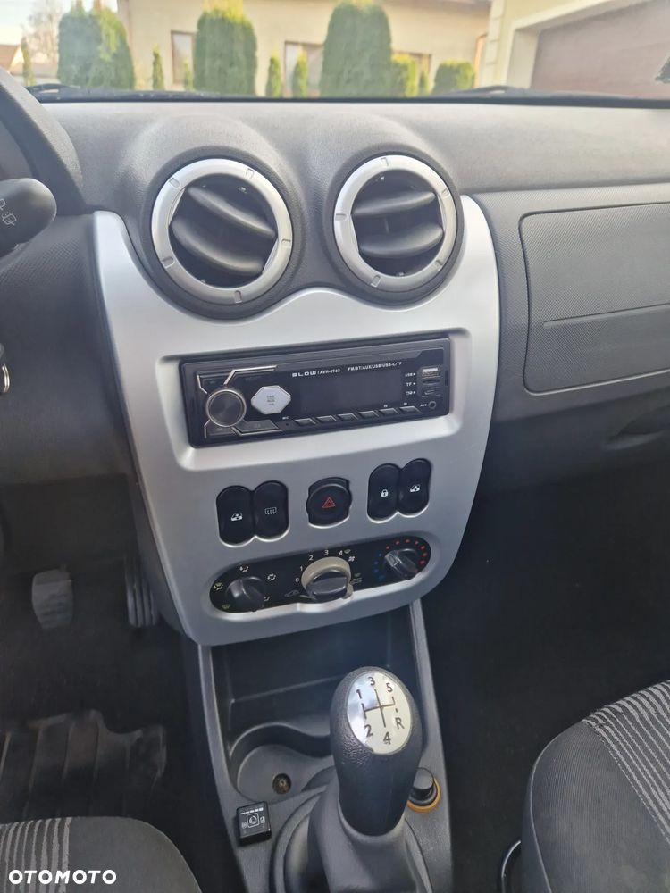 Dacia Sandero - 7