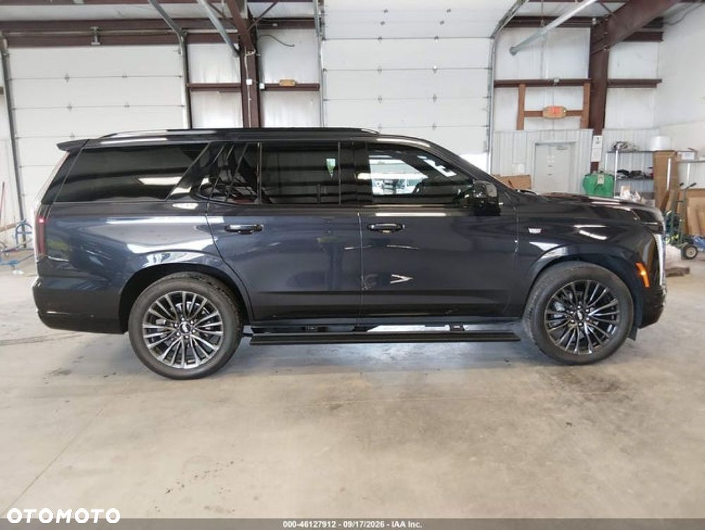 Cadillac Escalade - 6