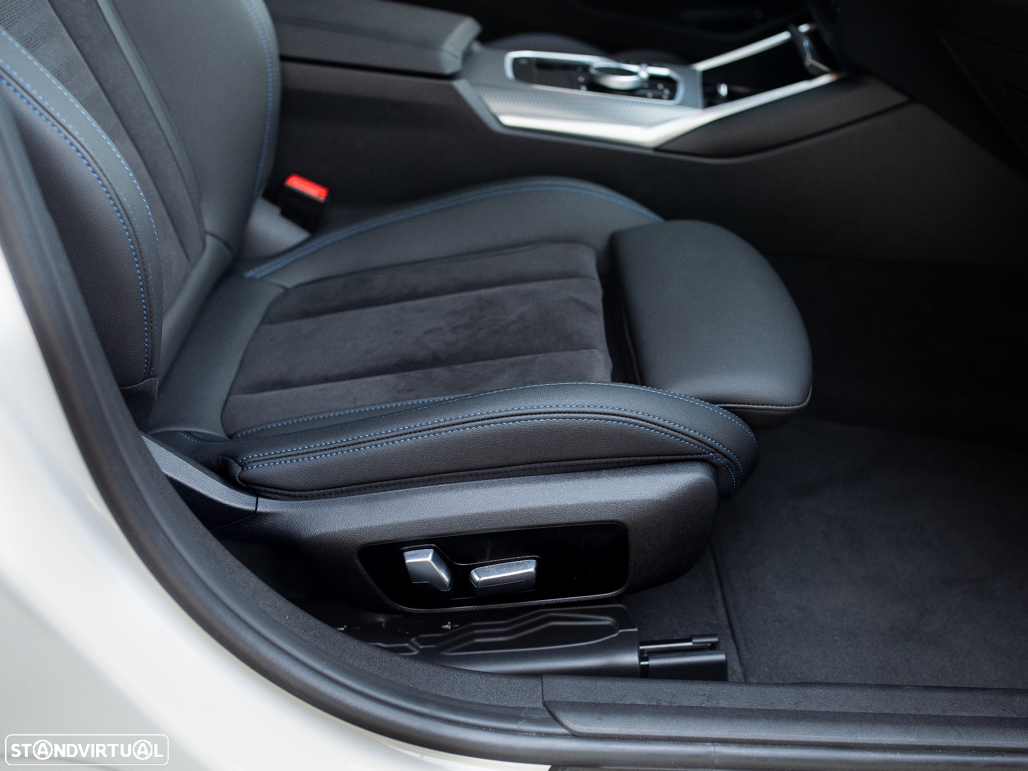 BMW 330 e Touring Pack M Auto - 23