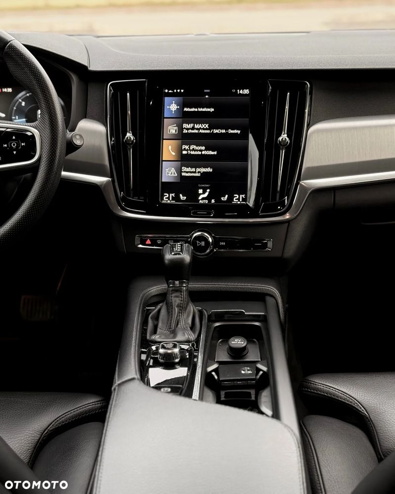 Volvo V90 D3 Geartronic Momentum Pro - 21