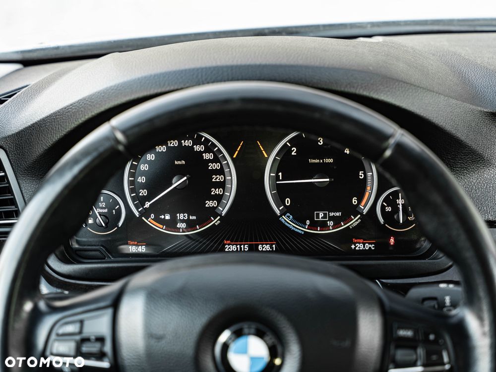 BMW Seria 5 - 17