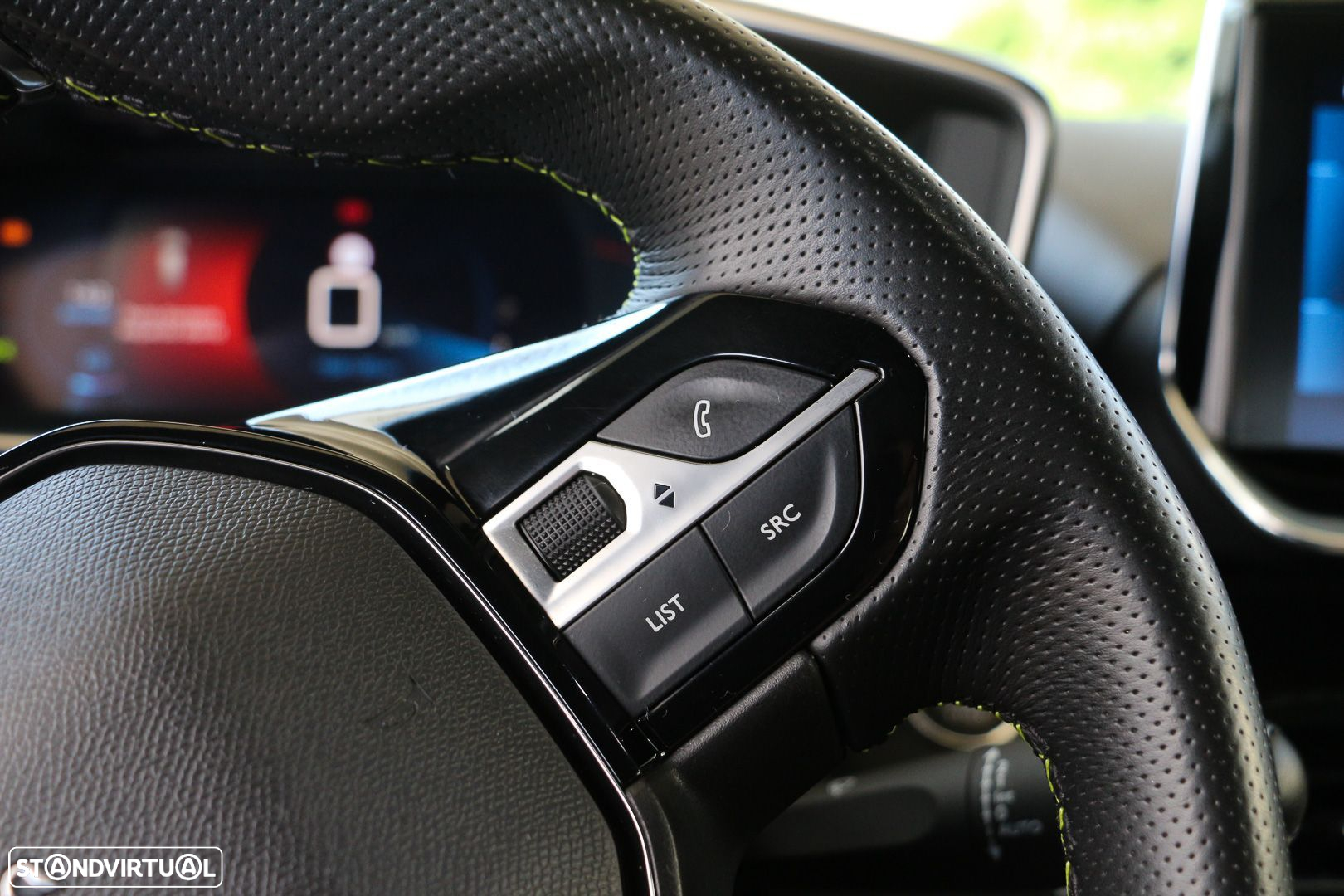 Peugeot 2008 1.5 BlueHDi GT - 20