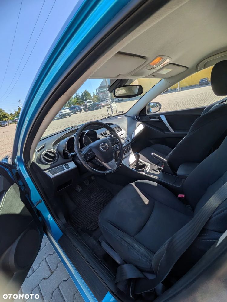 Mazda 3 - 6