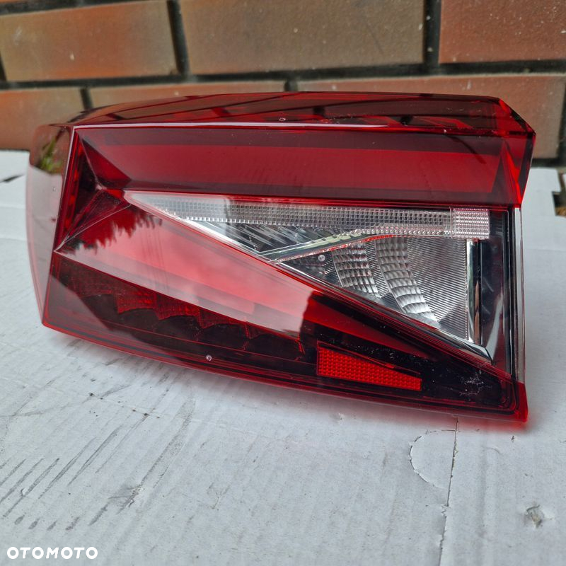 SKODA ENYAQ iV LAMPA LED LEWY TYŁ TYLNA LEWA ORYGINAŁ CRYSTAL LIGHTING - 4