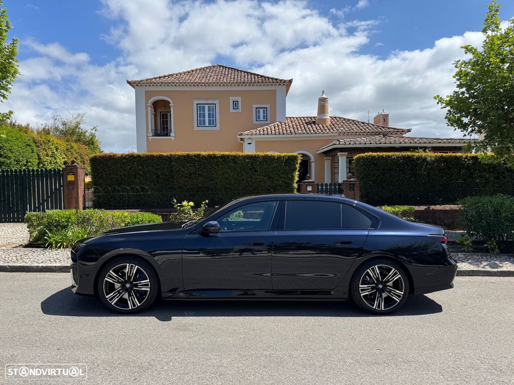 BMW i7 xDrive60 Pack Desportivo M Pro - 1