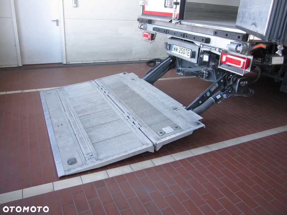 Mercedes-Benz eActros 400 L - 8