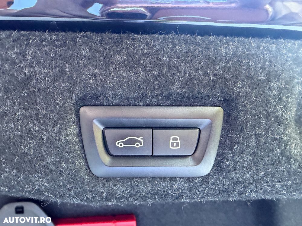 BMW Seria 5 520d xDrive Aut. - 31