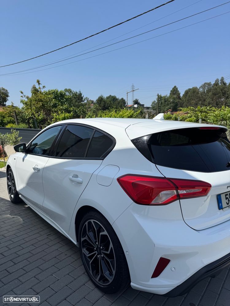 Ford Focus 1.0 EcoBoost MHEV ST-Line - 1